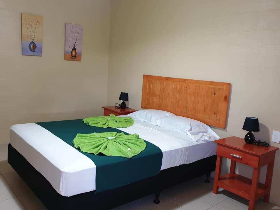 Transit Motel Mulifanua ภายนอก รูปภาพ